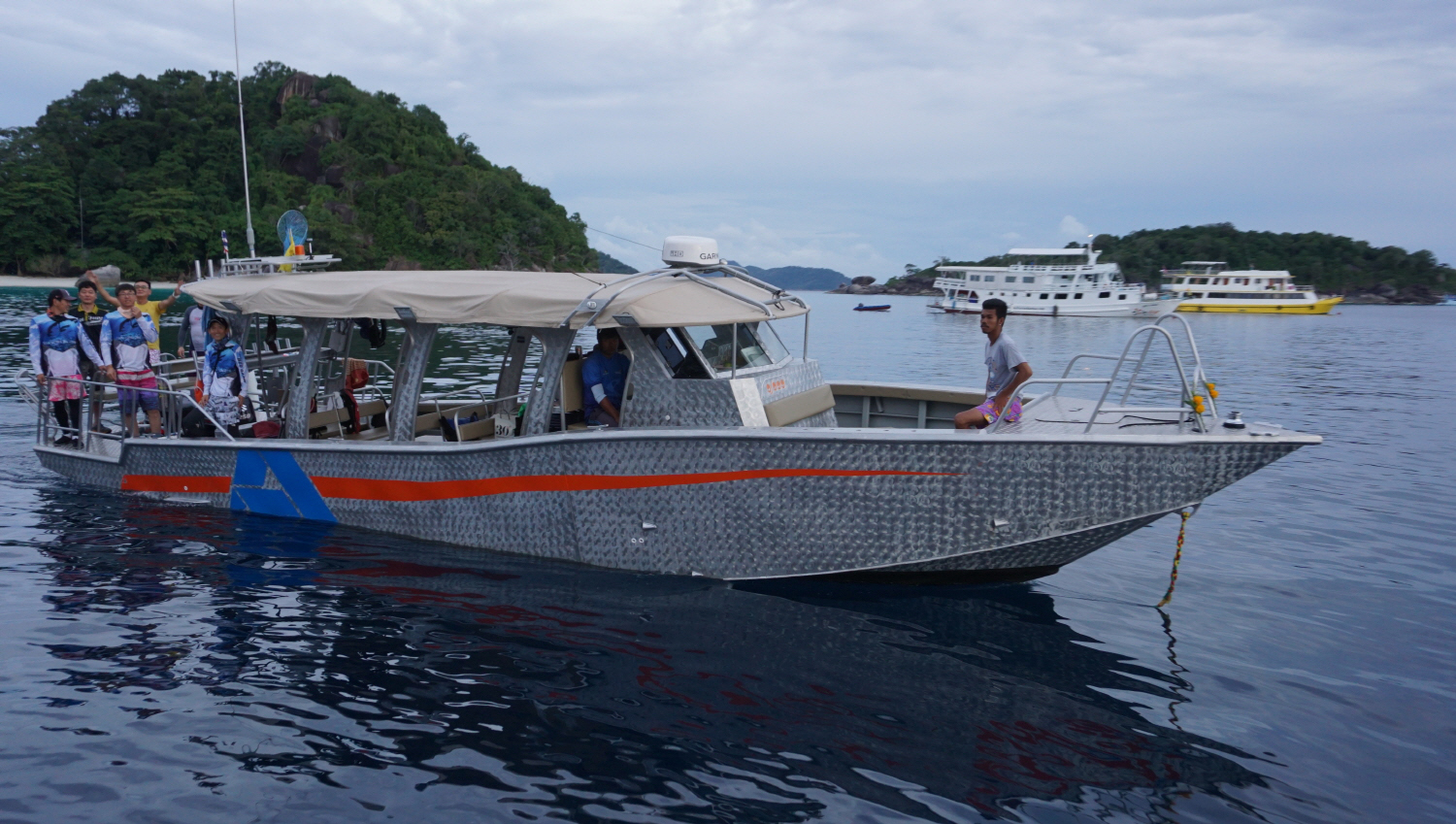 Phuket jigging charter